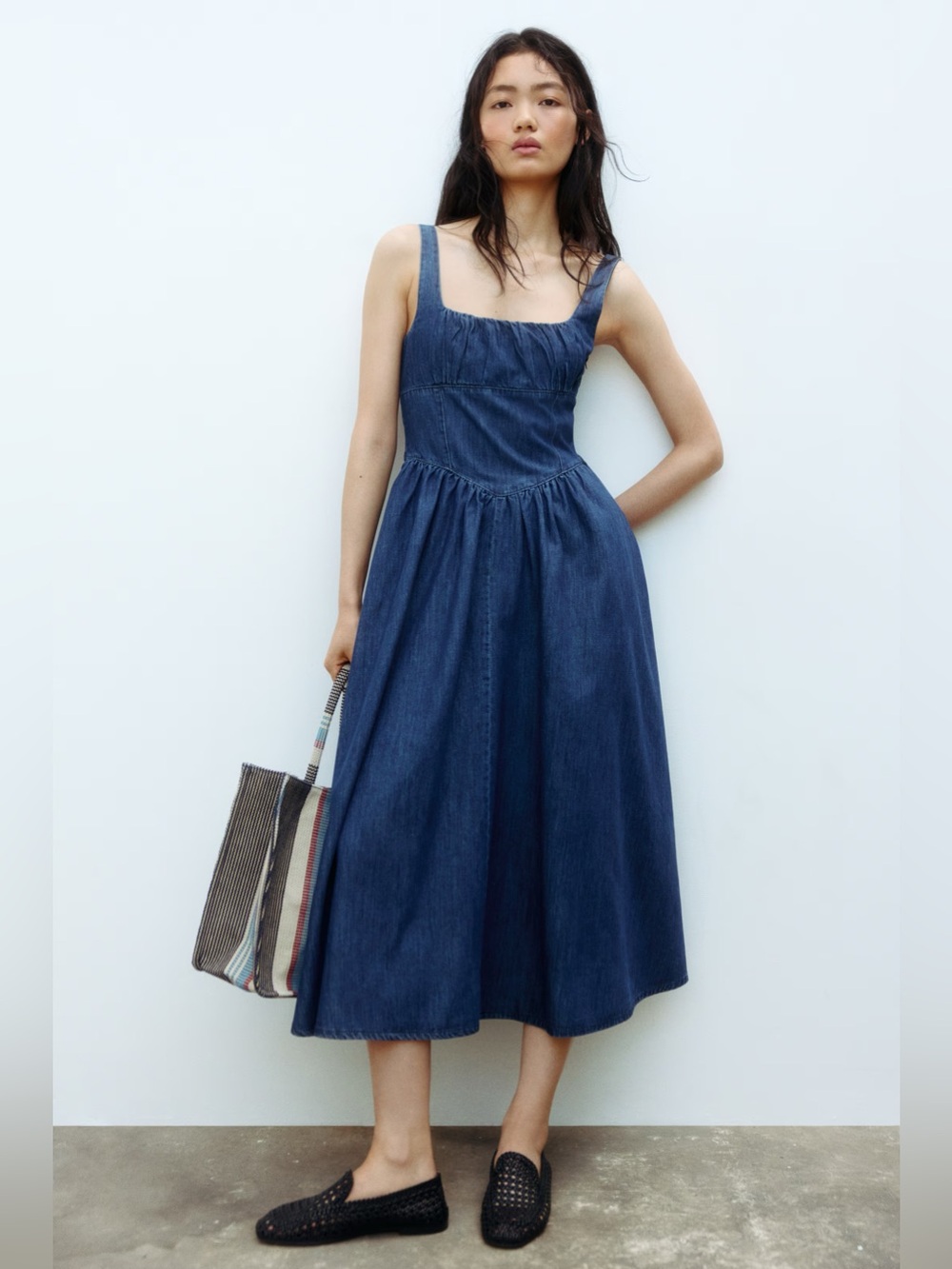 H&M Denim Midi Dress - Picture 2 of 6